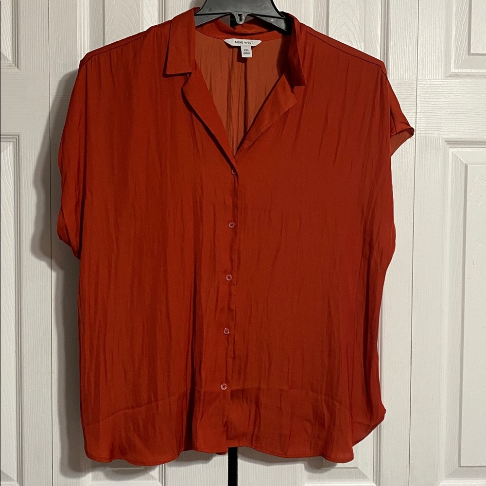 Nine West lightweight rust colored button down blouse top shirt size XXL
